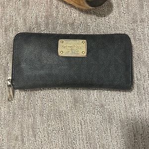 MK wallet